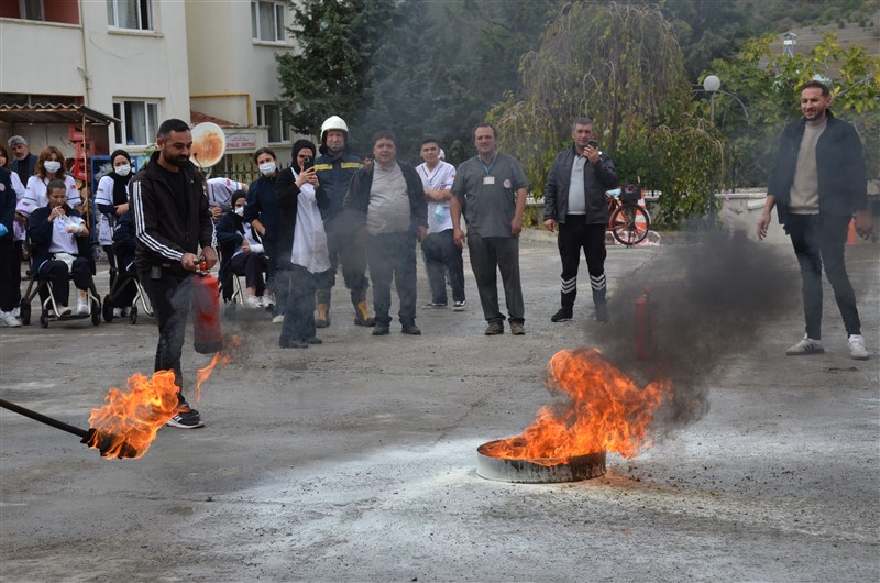 Taşova Devlet Hastanesi’nde Yangın Tatbikatı