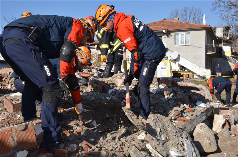 Taşova’da Deprem Tatbikatı Gerçeğini Aratmadı