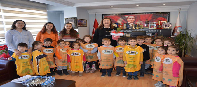 Anaokulu Öğrencileri'nden Başkan Özyol'a Ziyaret