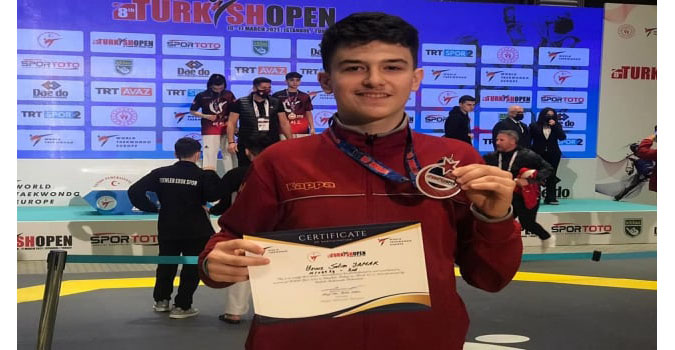 Genç Sporcu Yavuz Selim Yamak'tan Büyük Başarı
