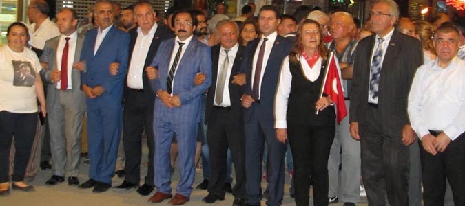 Gümüşhacıköy'de Milli İradeye Saygı ve Zafer Yürüyüşü'