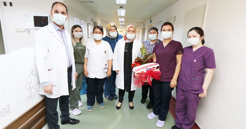 Hastane Yöneticileri Ebeler Haftasını Kutladı