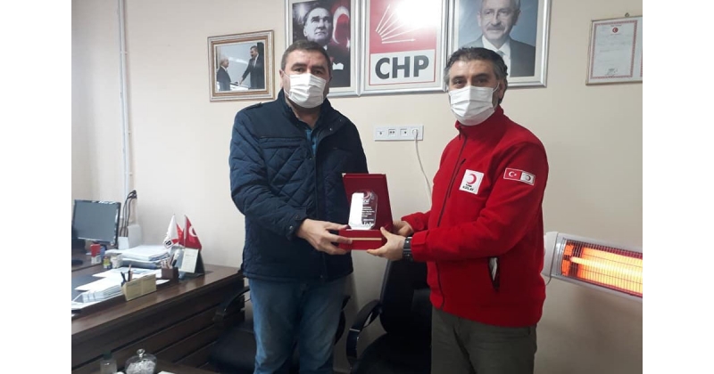 Kızılay'dan CHP'ye Ziyaret