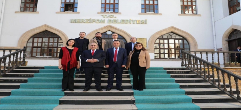 Uluslararası Festivaller Birliği Başkanı İpek'den Merzifon Belediyesine Ziyaret