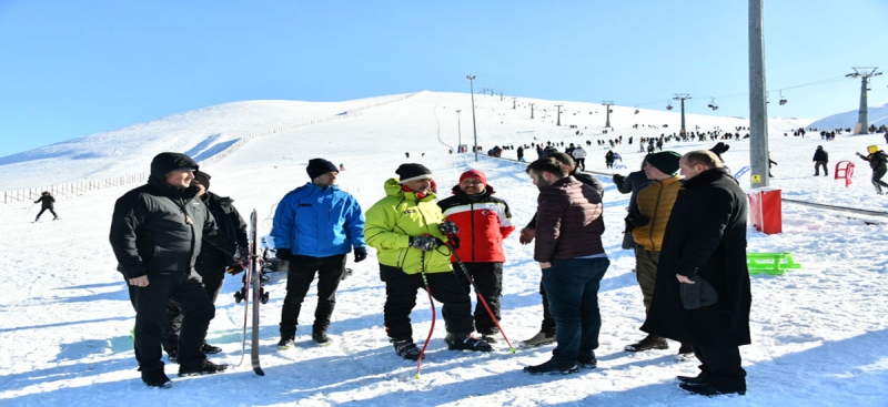 Vali Varol, Samsun Valisi Osman Kaymak ile birlikte Akdağ Kayak Merkezinde İncelemelerde Bulundu